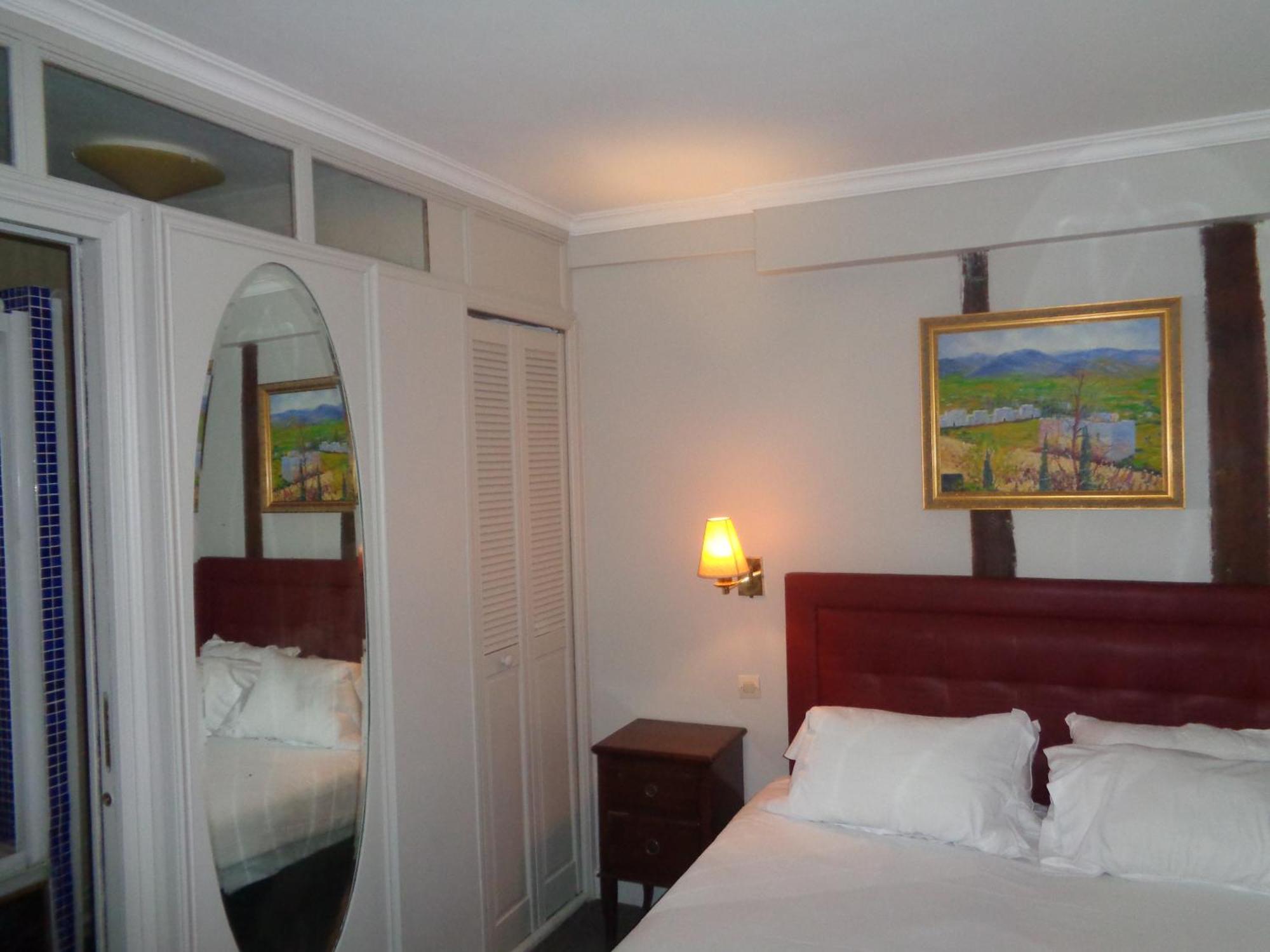 Hotel Les Degres De Notre Dame Paryż Zewnętrze zdjęcie